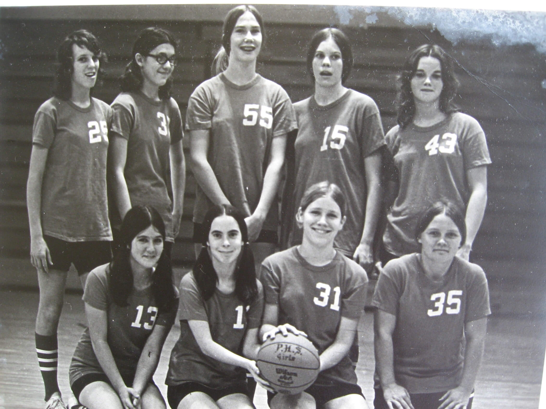 1973 Pinckney Pirates basketball team photo